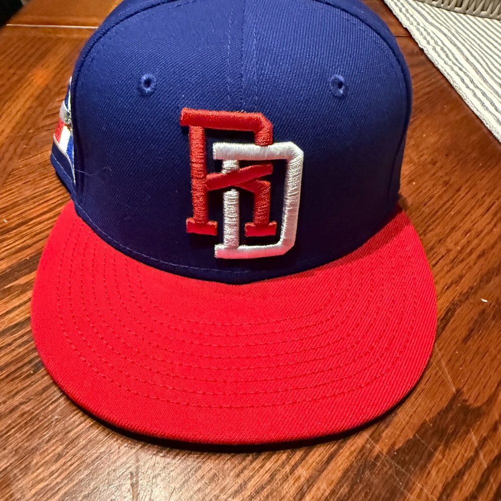 Dominican Republic WBC hat.